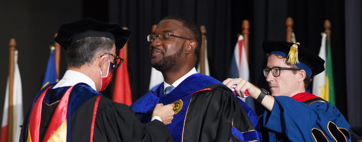 Graduation Speakers Draw Lessons on Resilience during the First In-Person Graduation Ceremonies since 2021